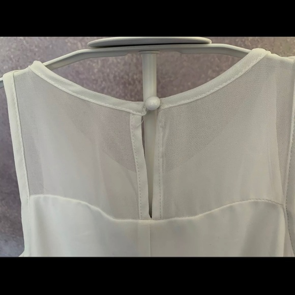 Girl’s sleeveless white dress with black stripe - Picture 2 of 3